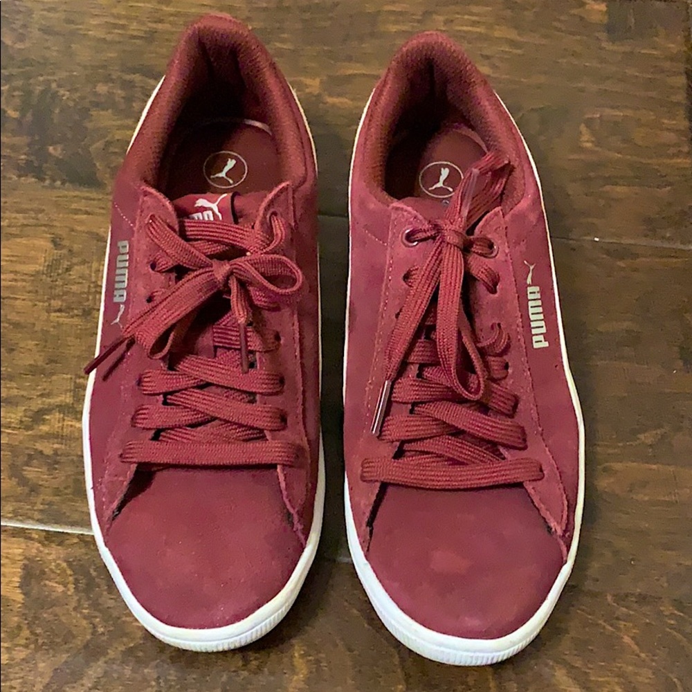 Puma Sneakers